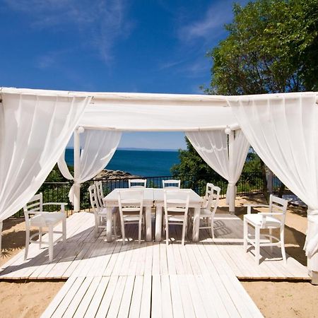 Paradise Bay Hotel Pomorie Bagian luar foto