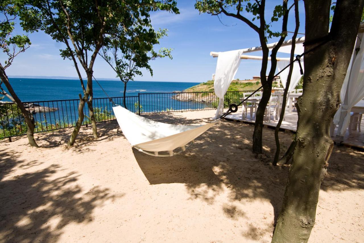 Paradise Bay Hotel Pomorie Bagian luar foto